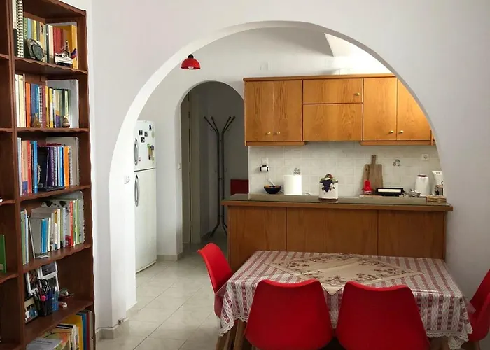 Cozy And Peaceful In The Center Of Naxos